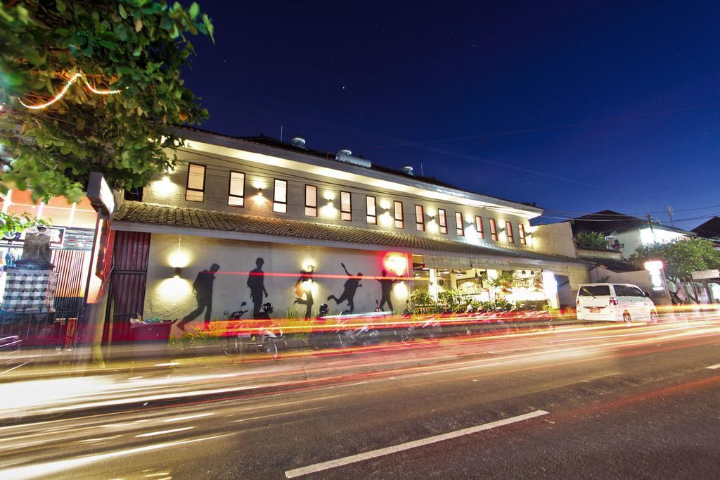 Kayun Hostel Legian Habitación foto
