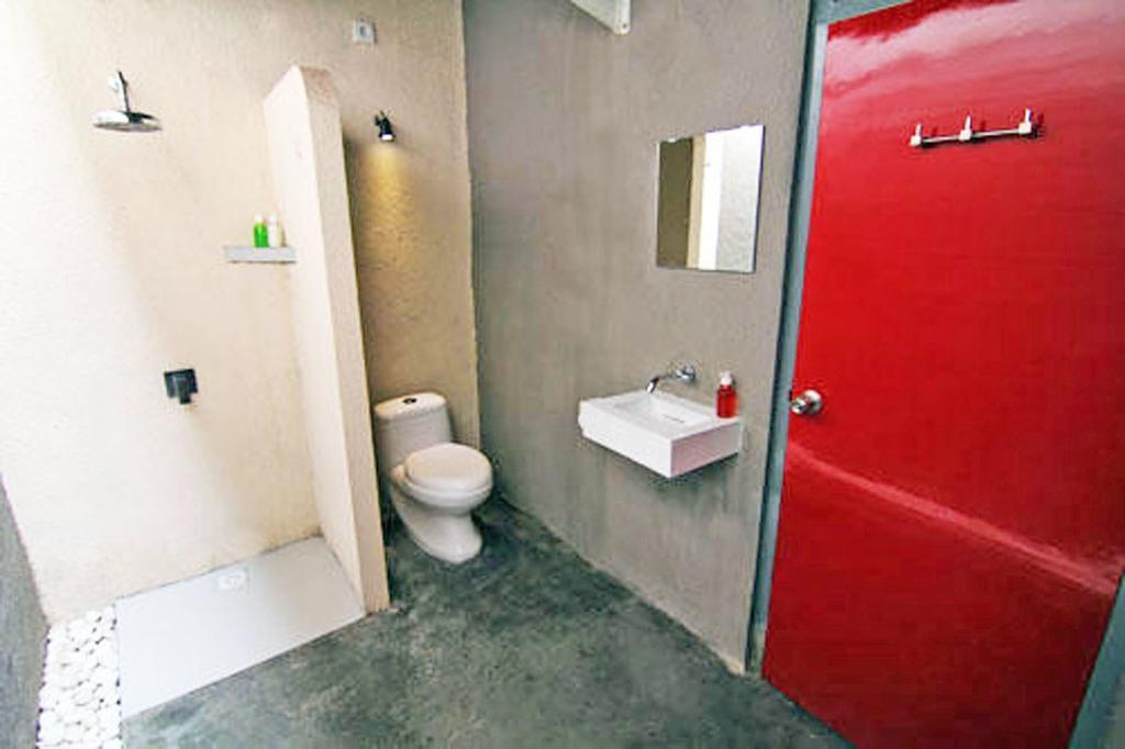 Kayun Hostel Legian Habitación foto